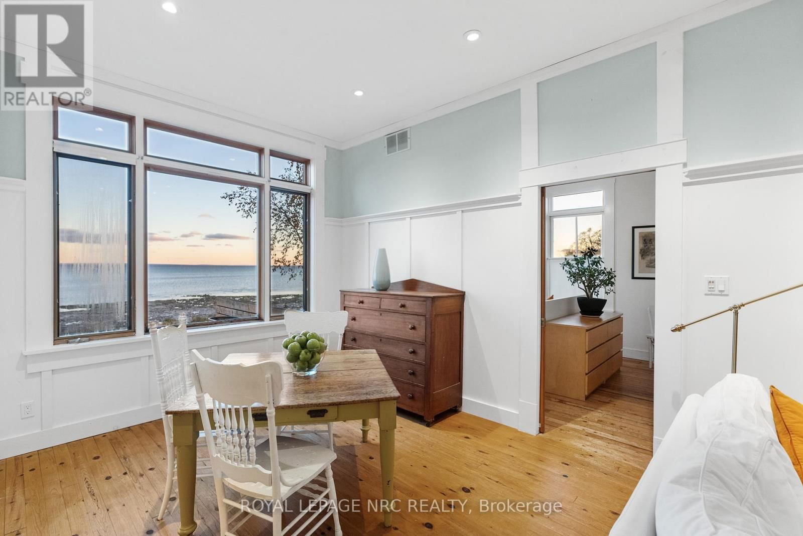 3765 CRYSTAL BEACH DRIVE Image 26
