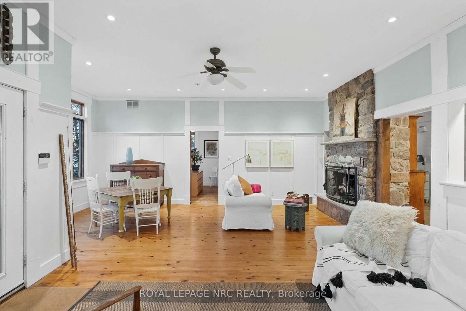 3765 CRYSTAL BEACH DRIVE Image 32