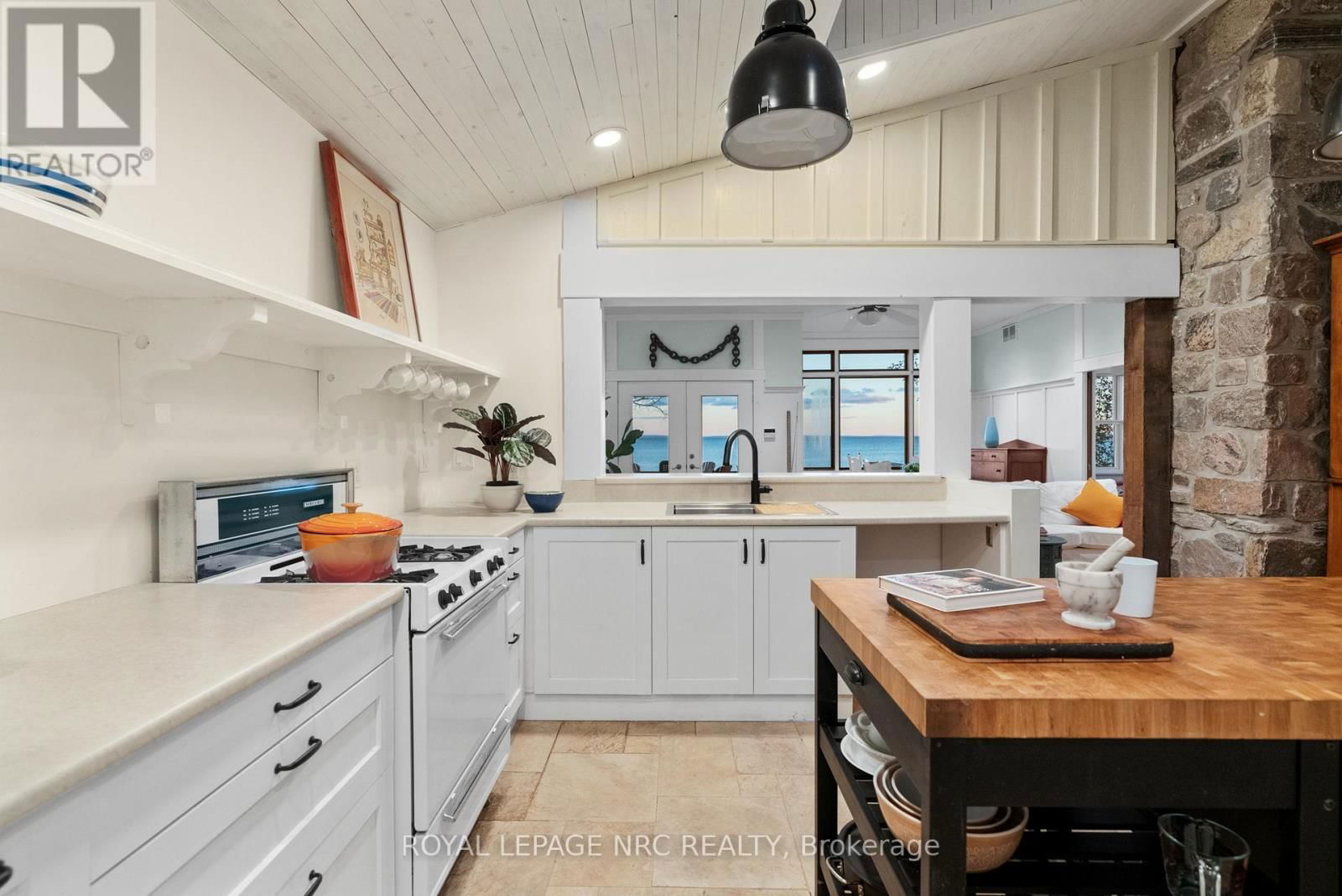3765 CRYSTAL BEACH DRIVE Image 34