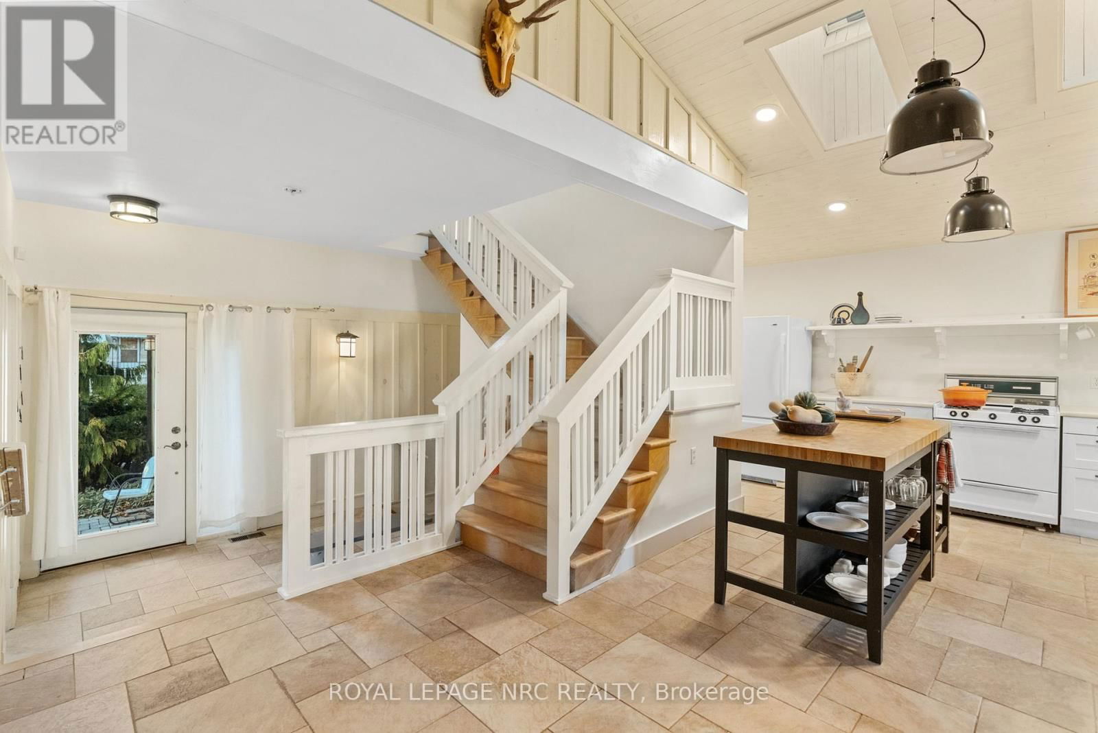 3765 CRYSTAL BEACH DRIVE Image 5
