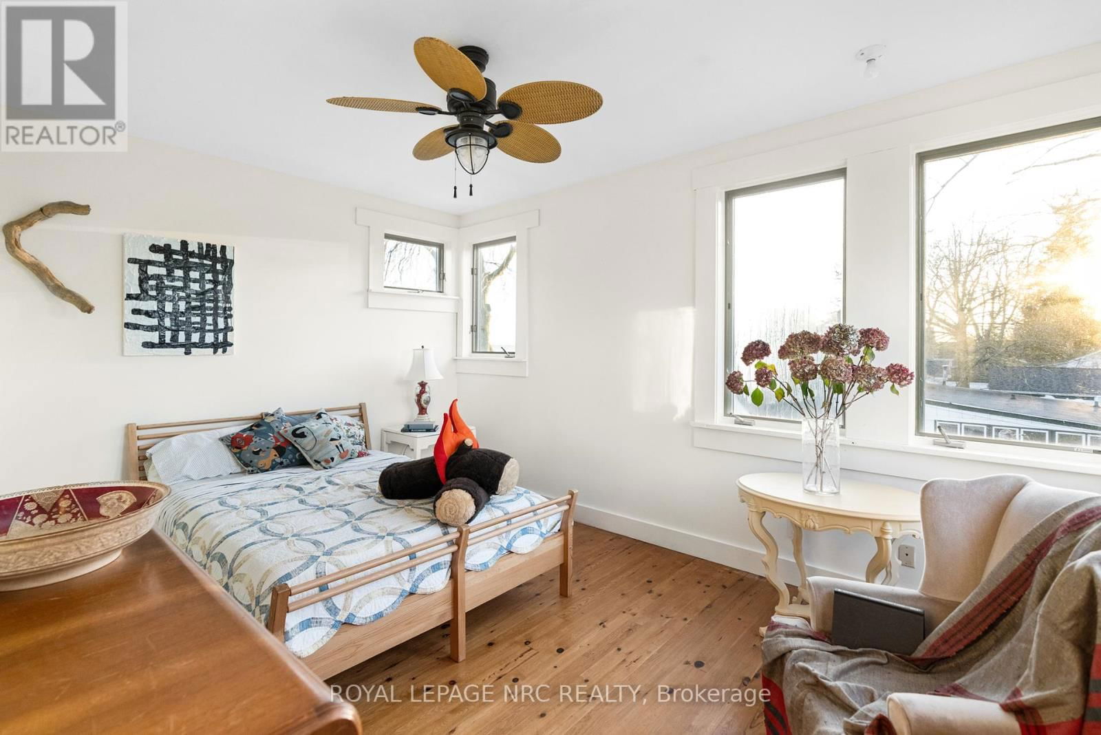 3765 CRYSTAL BEACH DRIVE Image 9