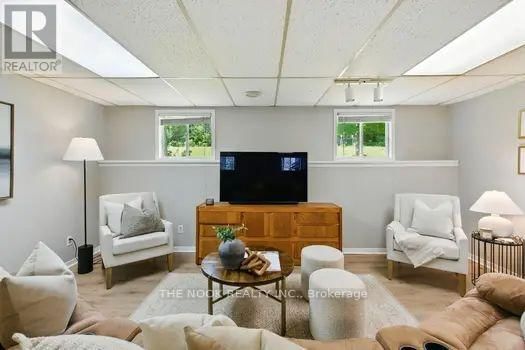72 COLTMAN ROAD Image 17