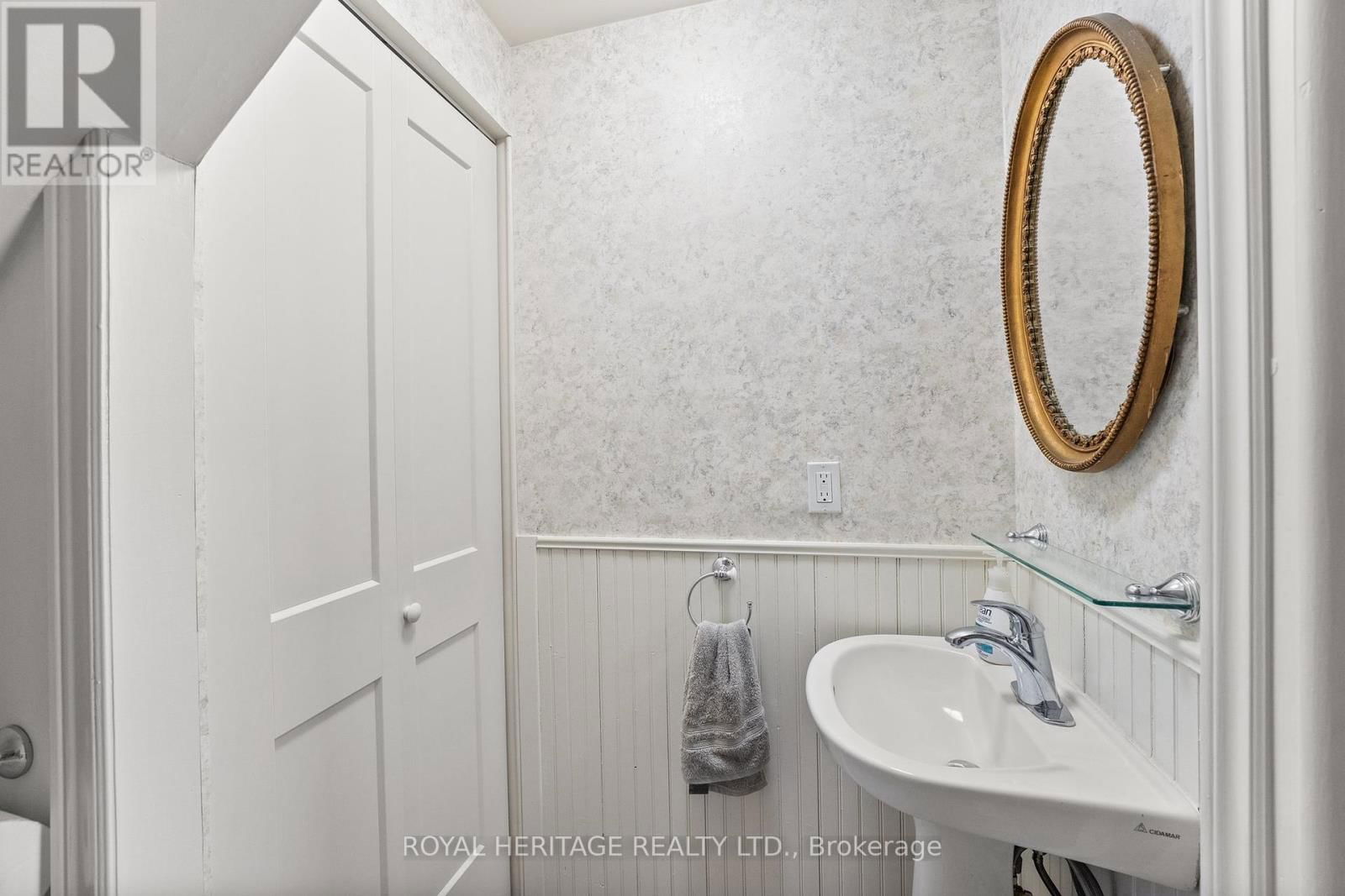 1201 SALEM ROAD Image 11