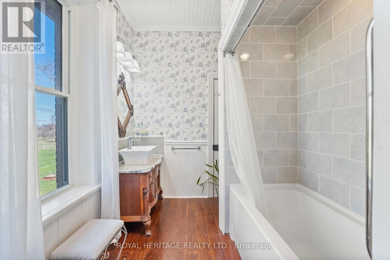 1201 SALEM ROAD Image 18