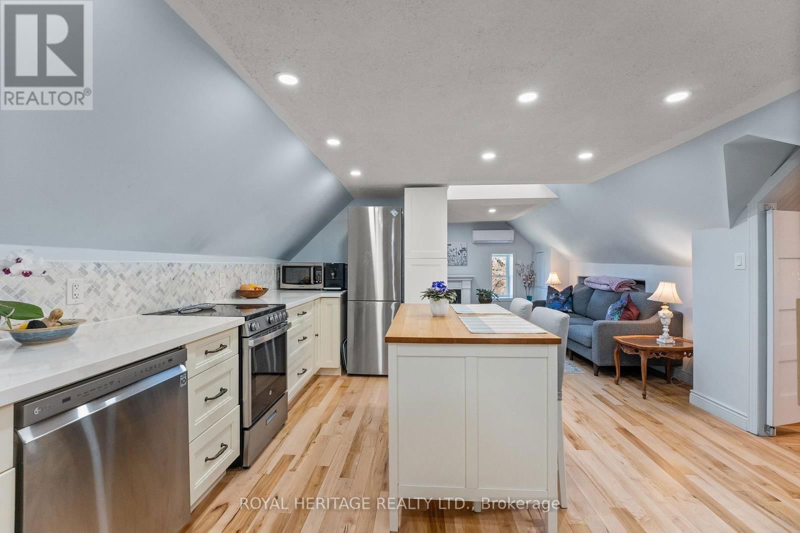 1201 SALEM ROAD Image 21