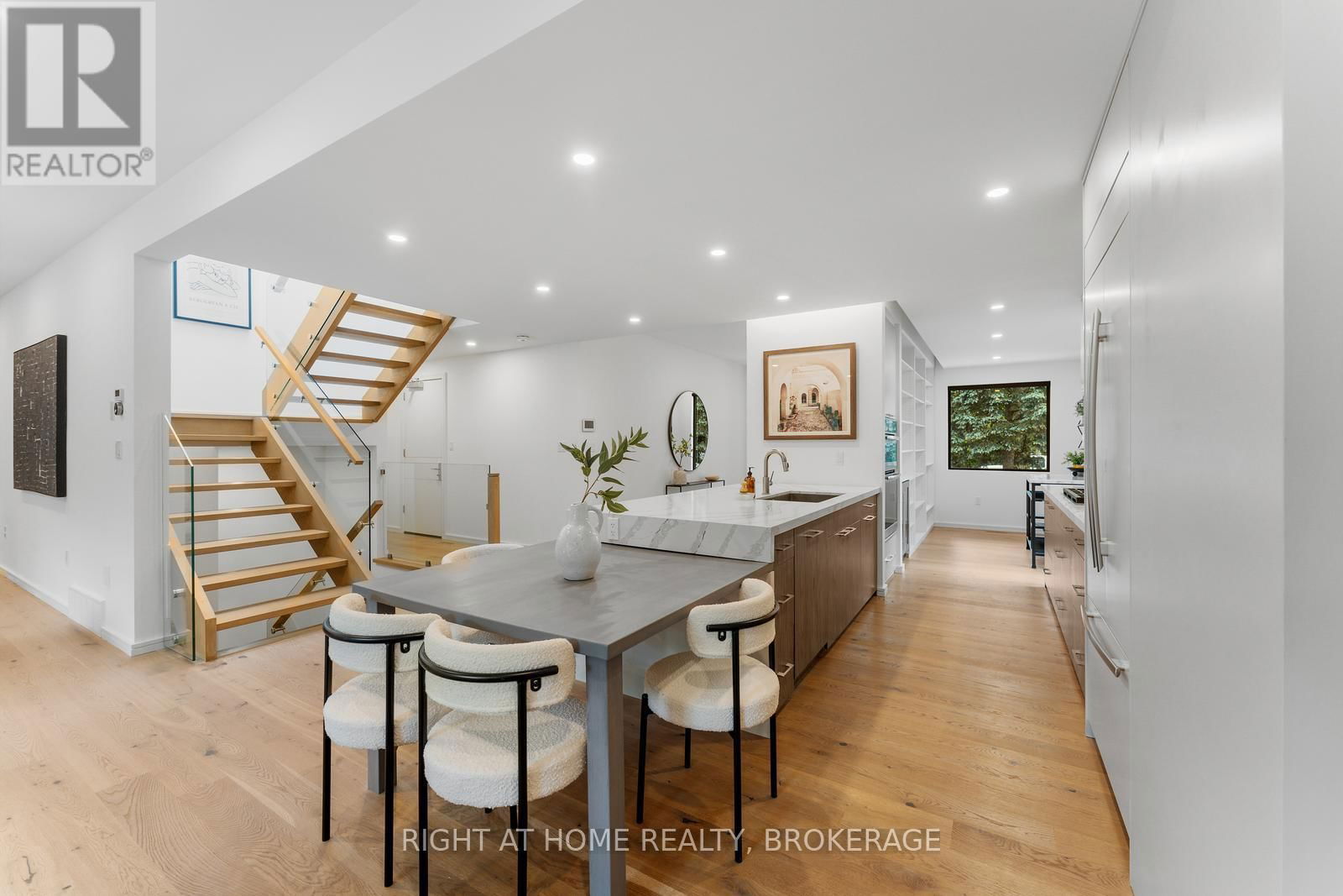 14 MAPLE STREET Image 11