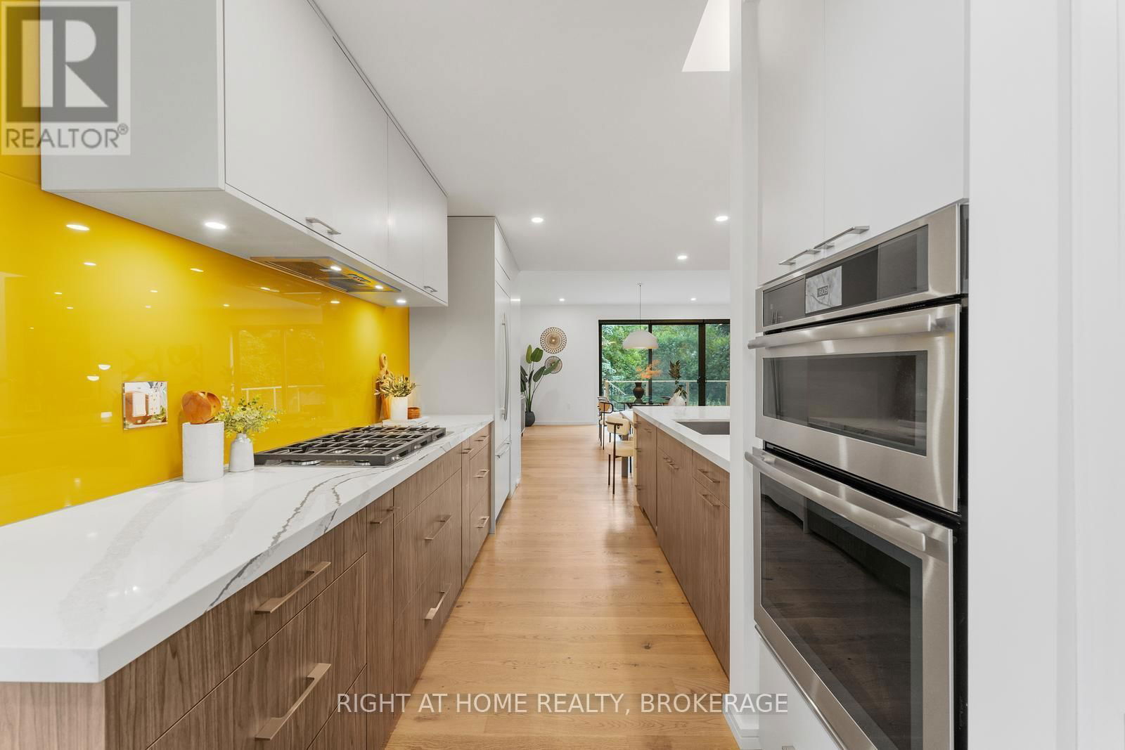 14 MAPLE STREET Image 12