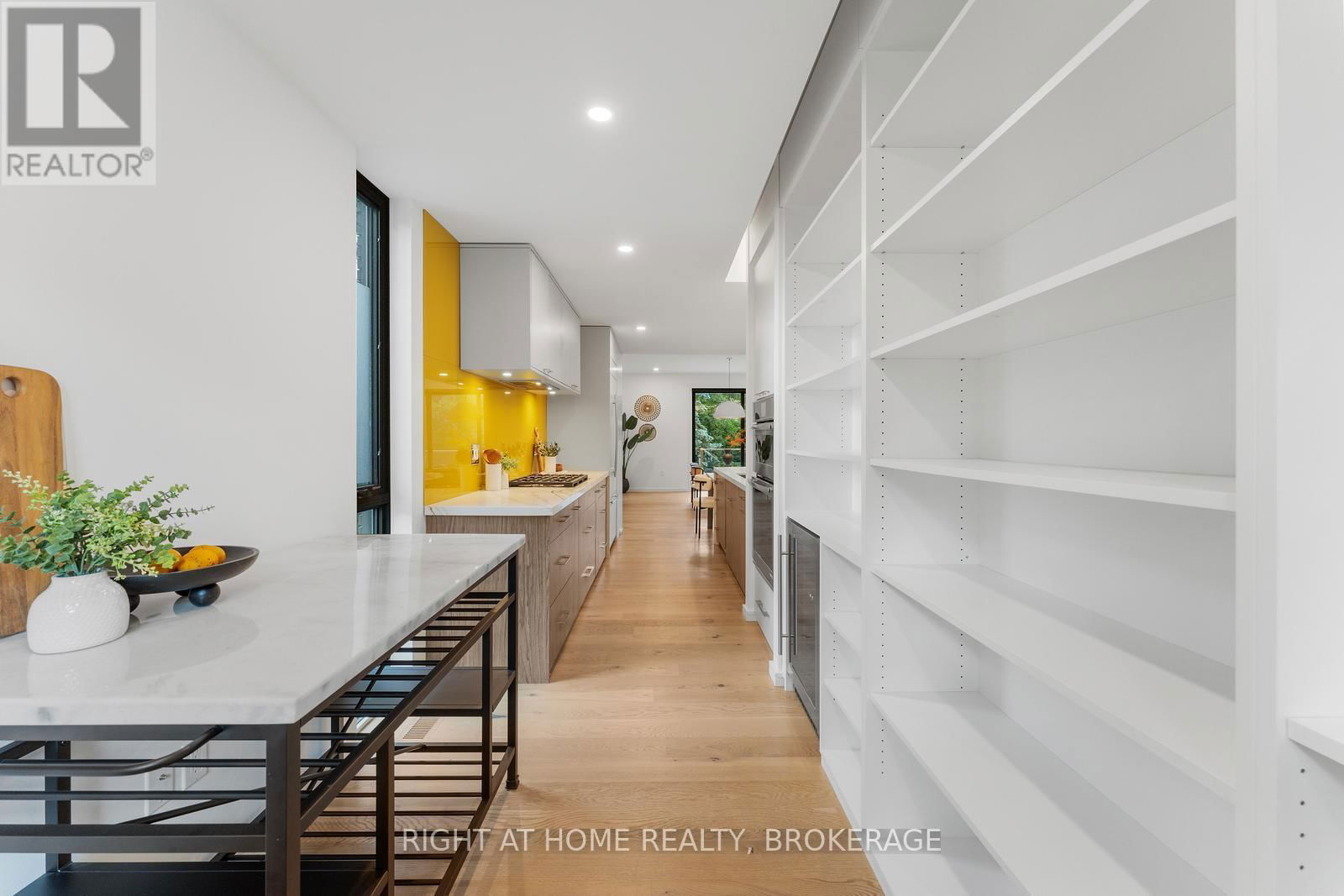 14 MAPLE STREET Image 14