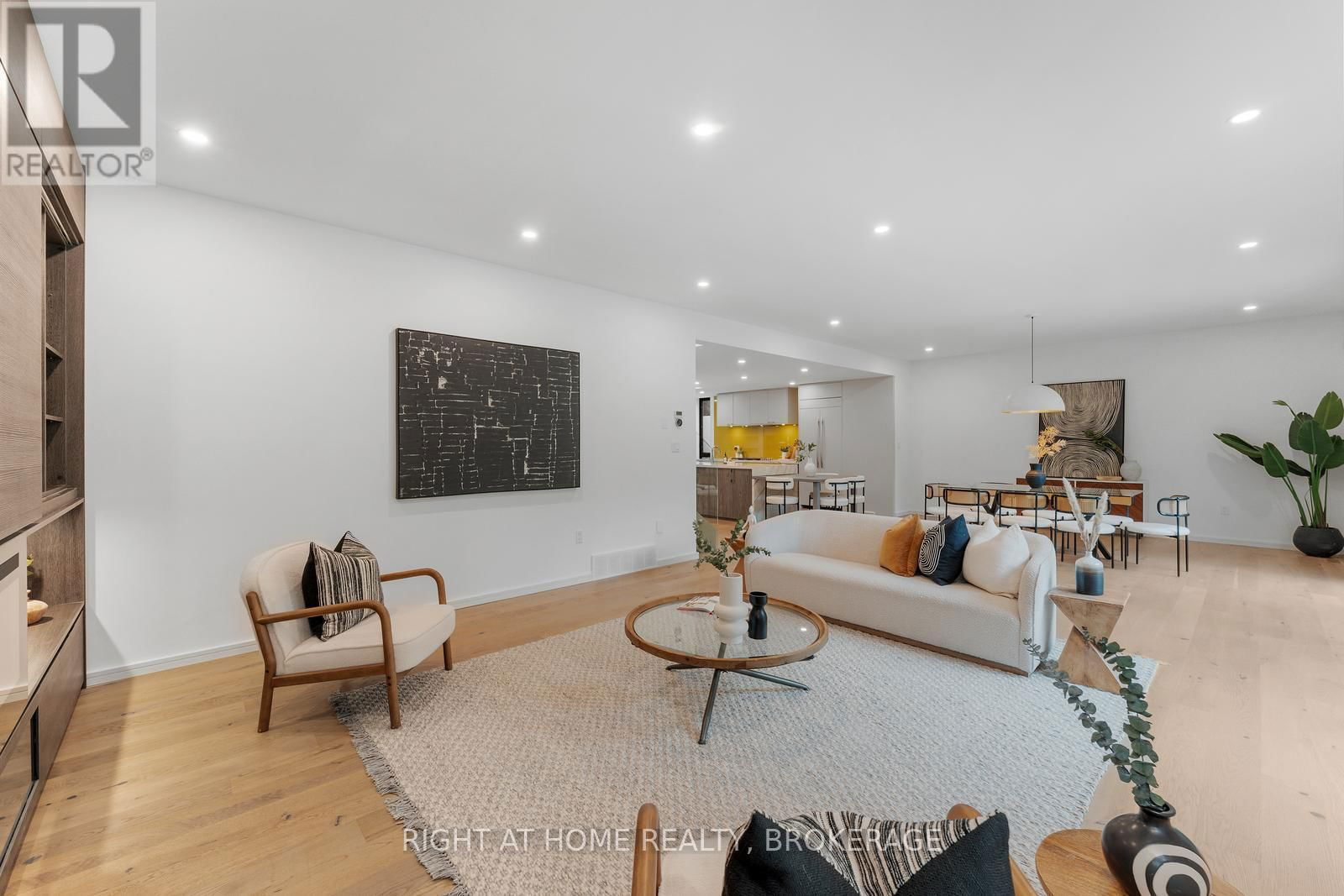 14 MAPLE STREET Image 19