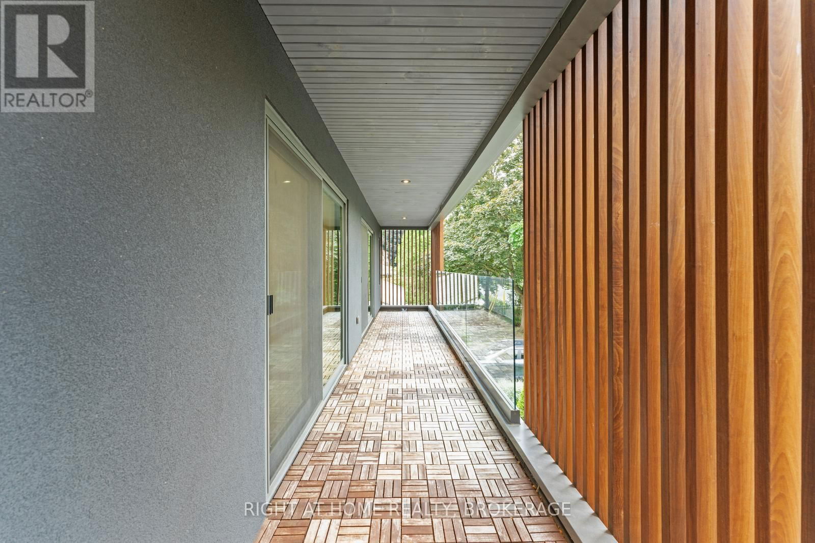 14 MAPLE STREET Image 32