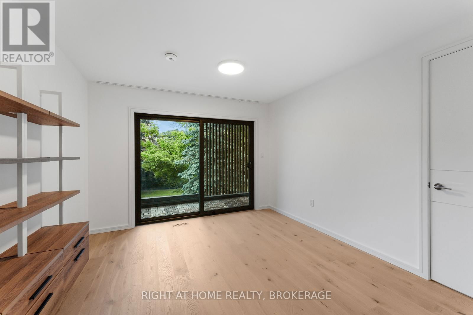 14 MAPLE STREET Image 33