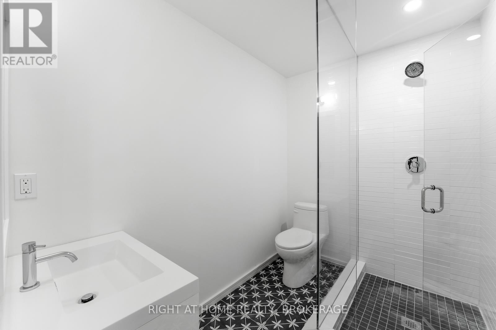 14 MAPLE STREET Image 40