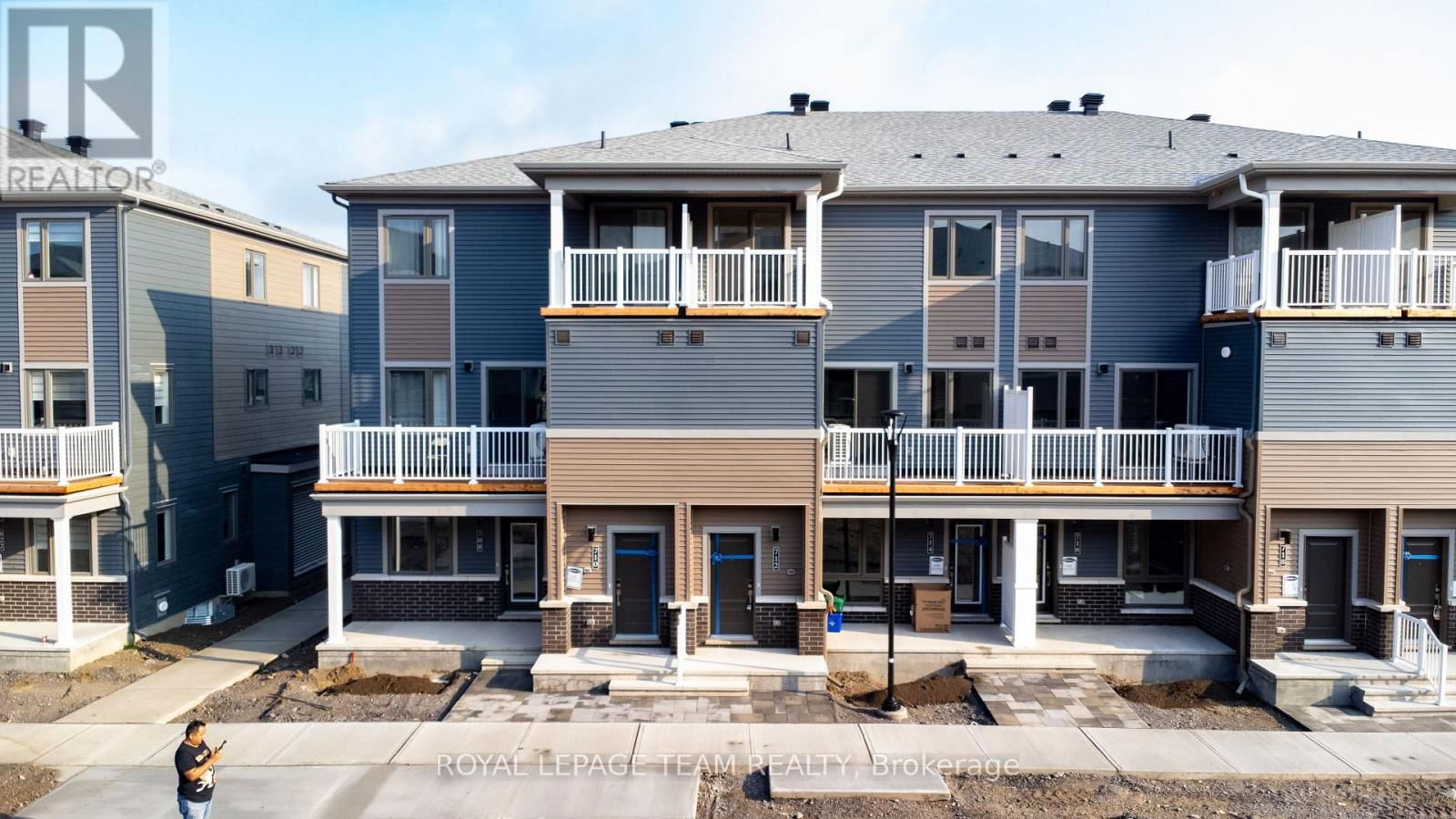 712 PARNIAN PRIVATE Image 1