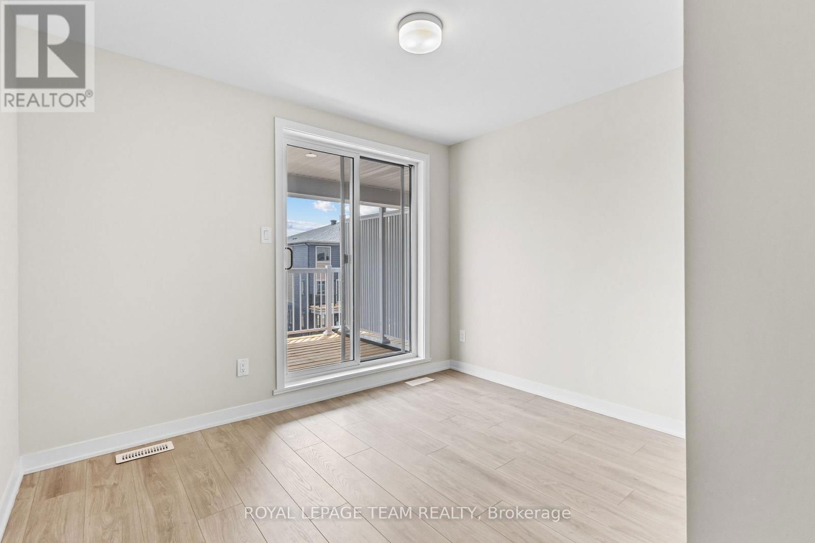 712 PARNIAN PRIVATE Image 16