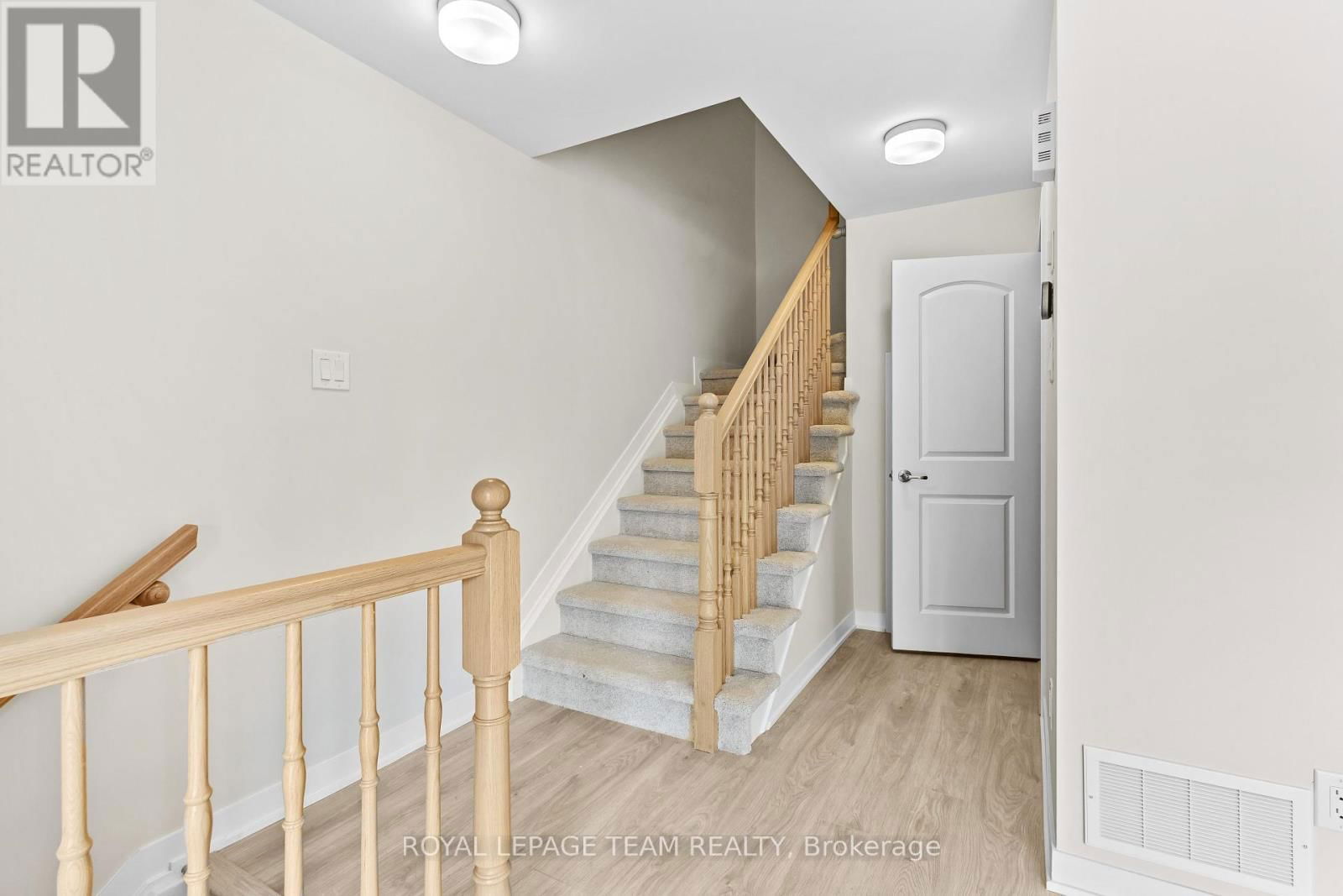712 PARNIAN PRIVATE Image 7