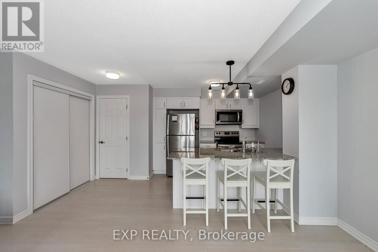 878 ATLAS TERRACE Image 10