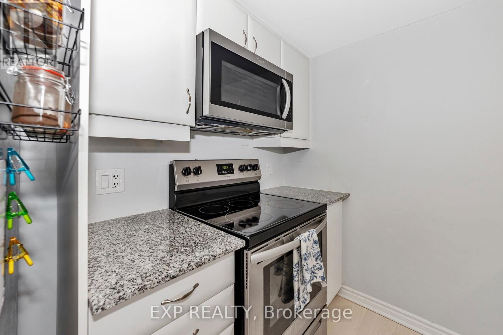 878 ATLAS TERRACE Image 15