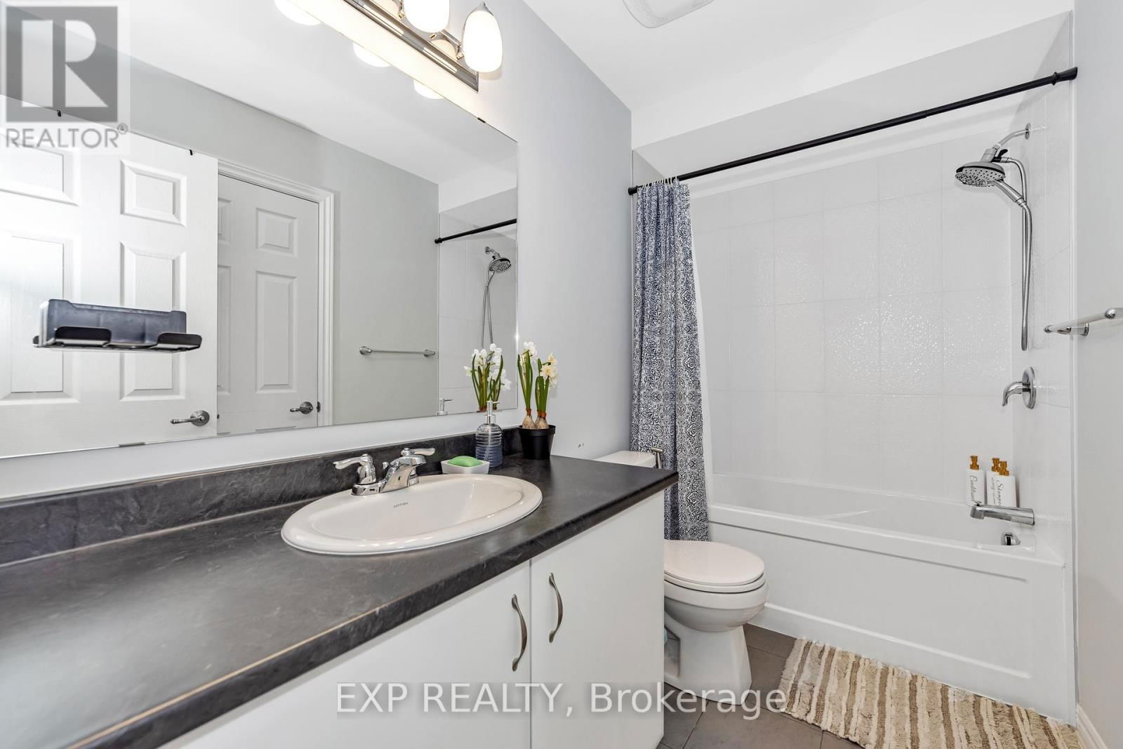 878 ATLAS TERRACE Image 16