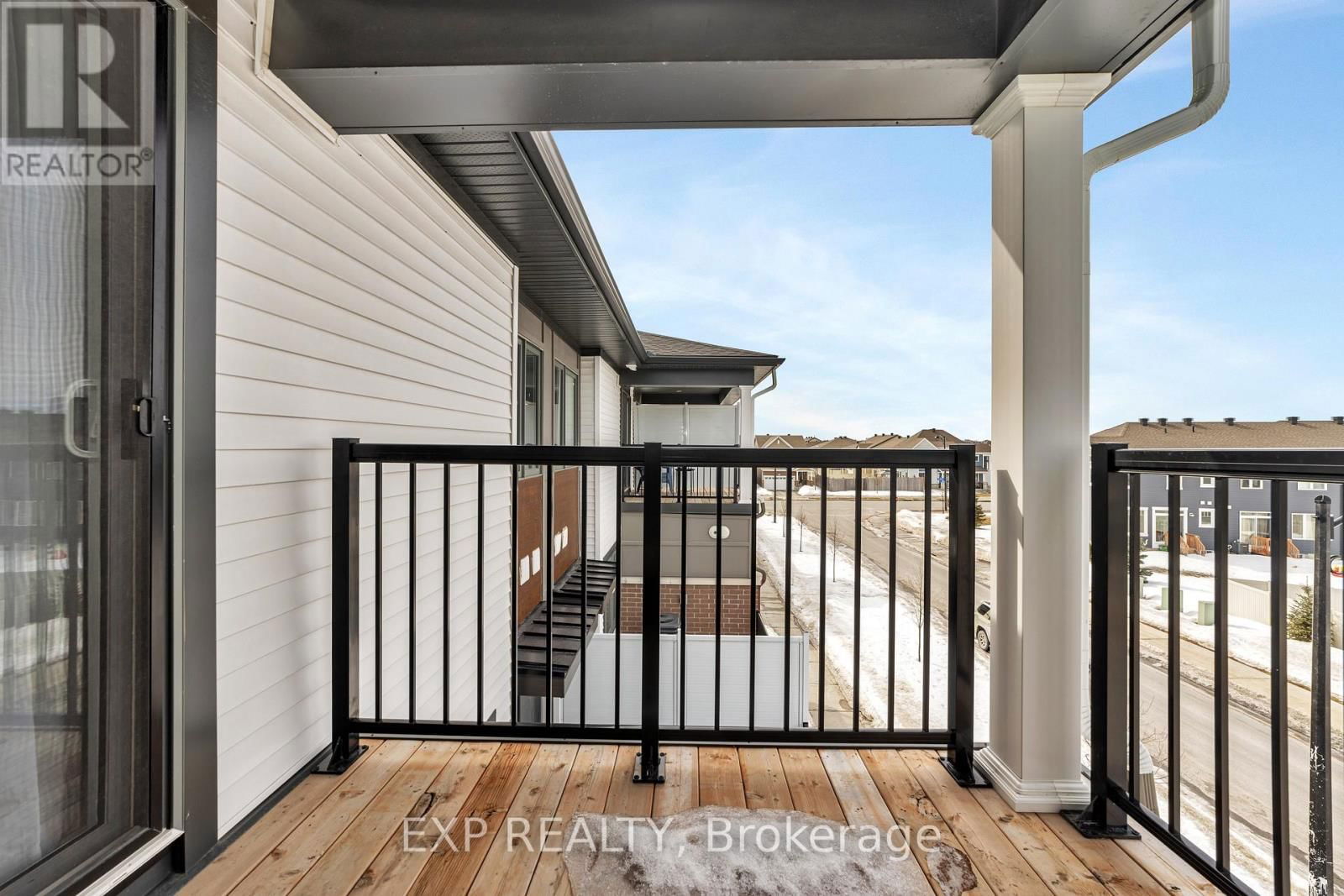 878 ATLAS TERRACE Image 22