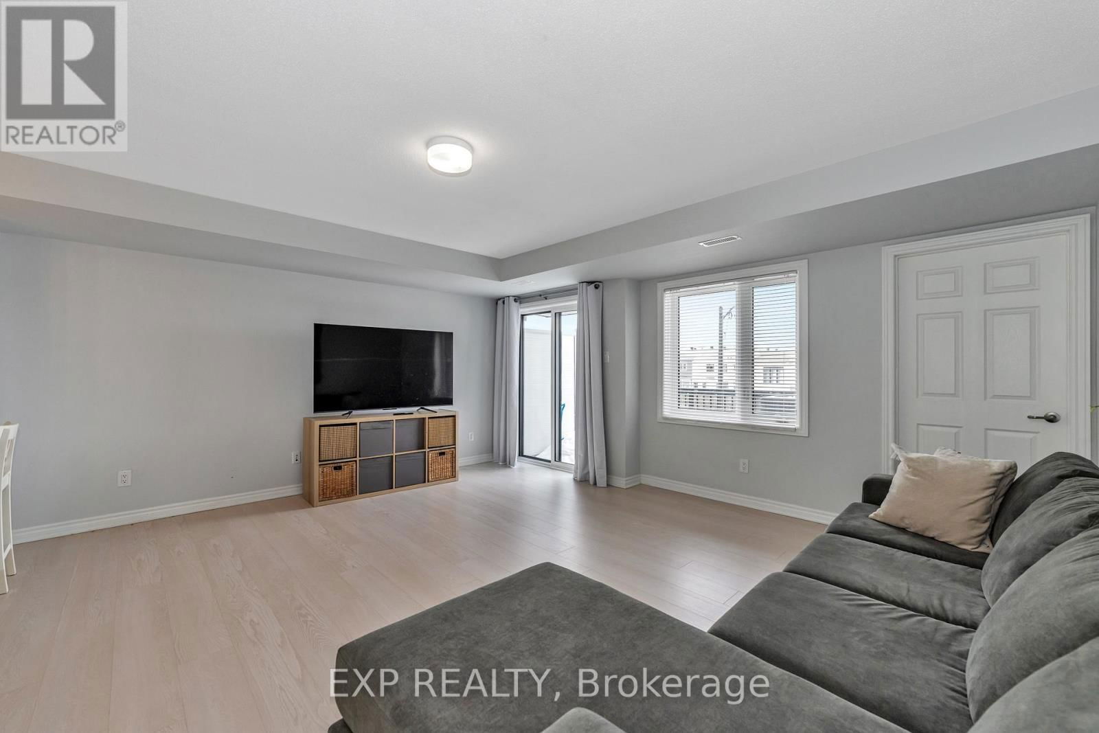 878 ATLAS TERRACE Image 7