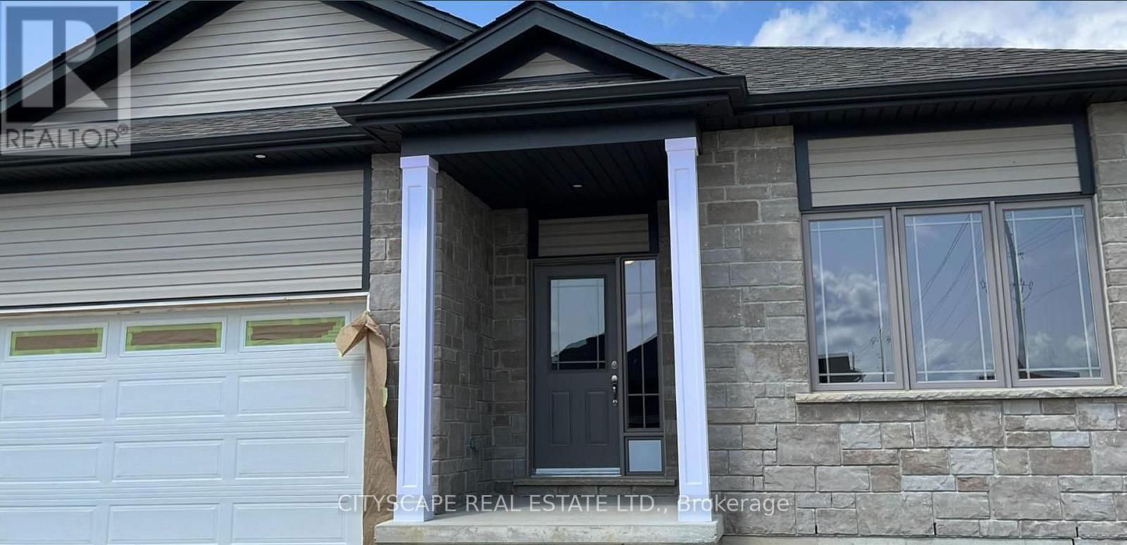 122 ELLEN STREET Image 1