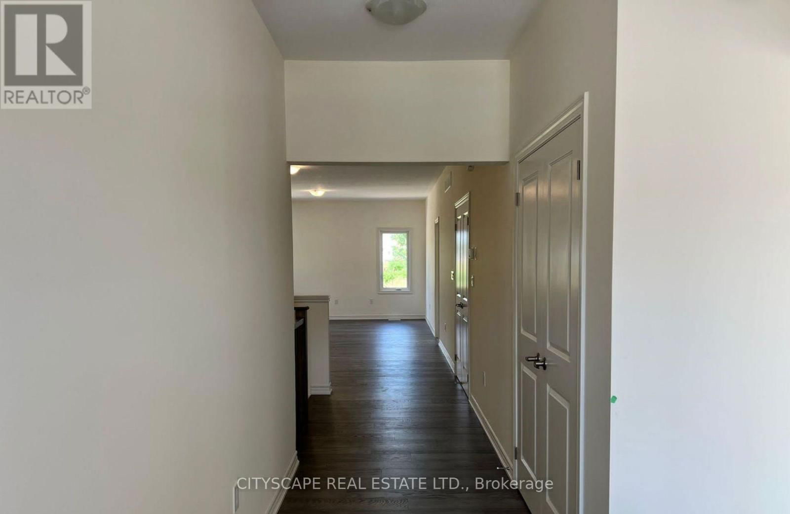 122 ELLEN STREET Image 12
