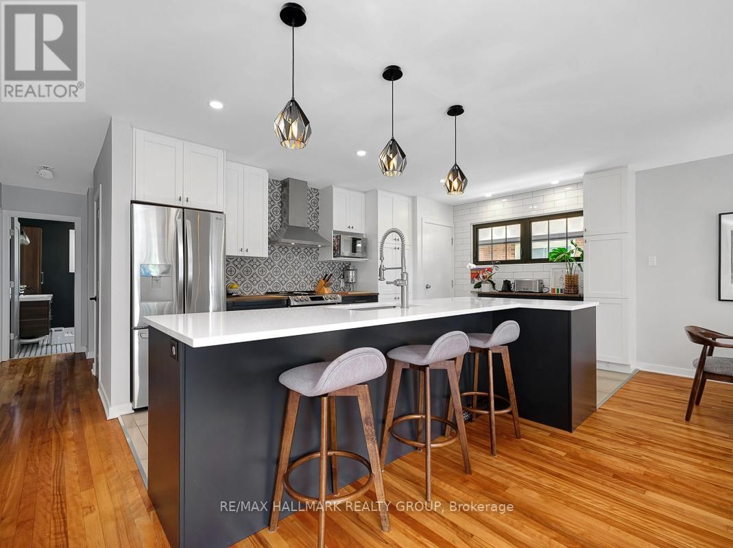 2447 MAGNUS AVENUE Image 10