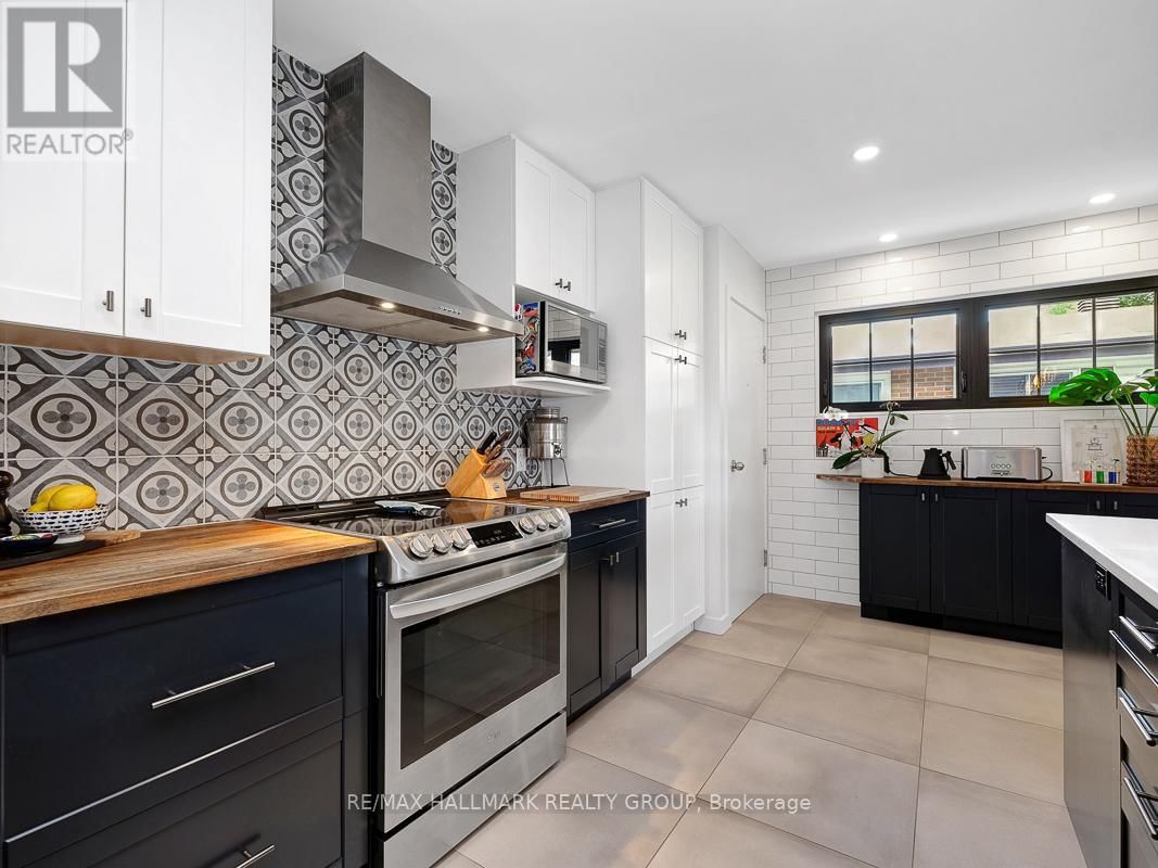 2447 MAGNUS AVENUE Image 12