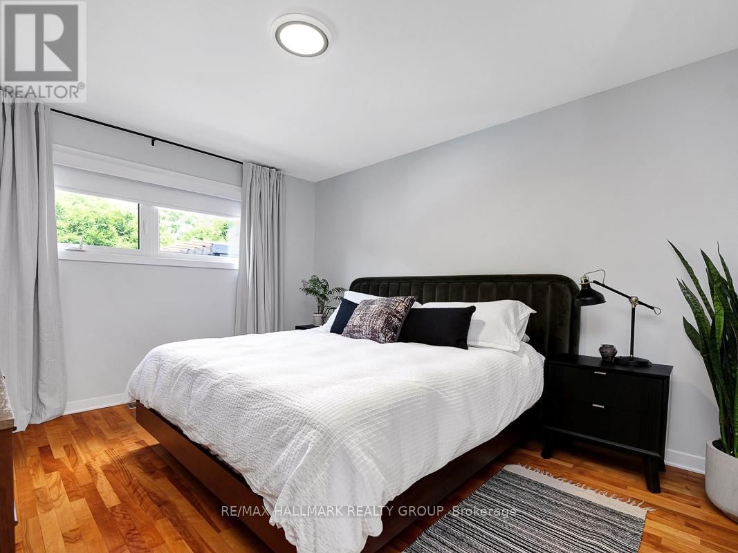 2447 MAGNUS AVENUE Image 17