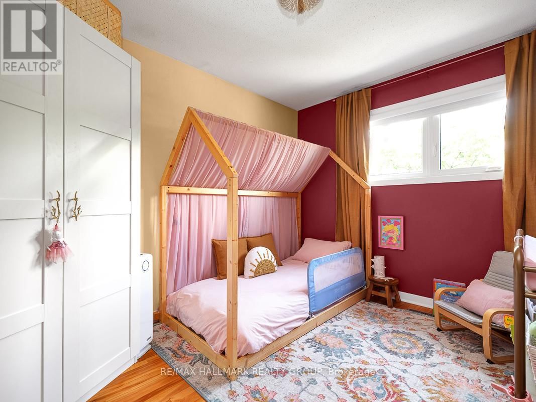 2447 MAGNUS AVENUE Image 20