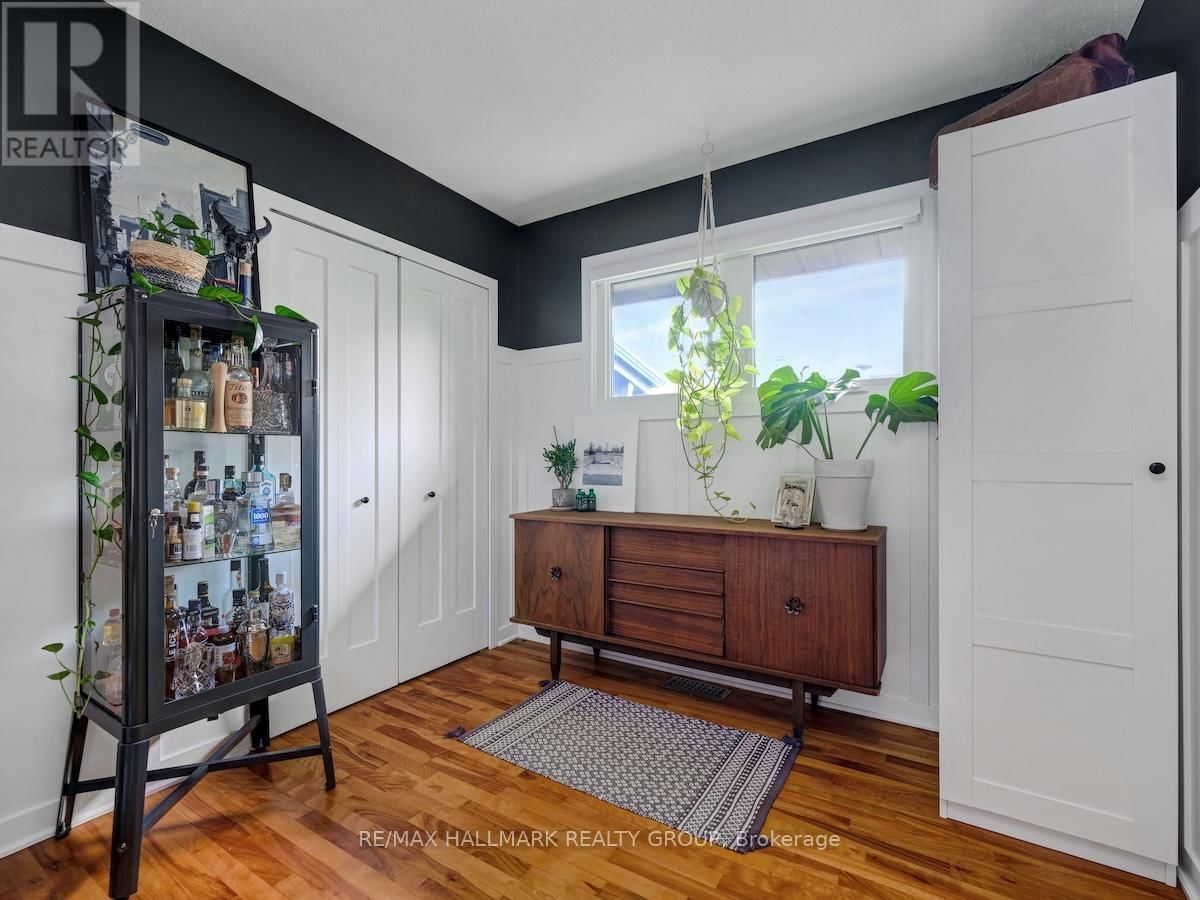 2447 MAGNUS AVENUE Image 23