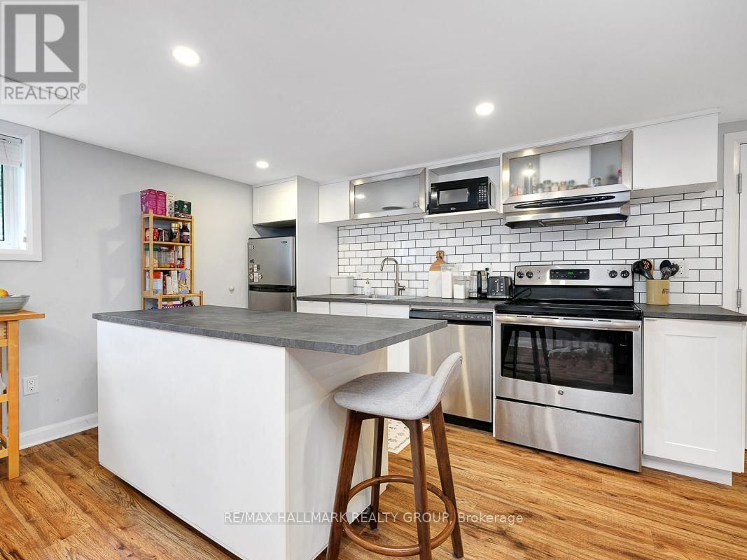 2447 MAGNUS AVENUE Image 29