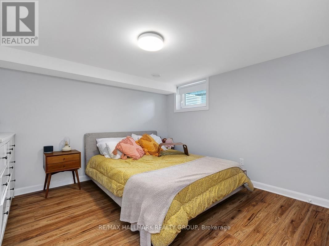 2447 MAGNUS AVENUE Image 34