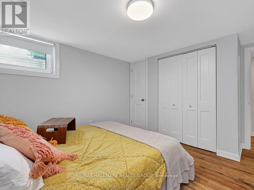 2447 MAGNUS AVENUE Image 35