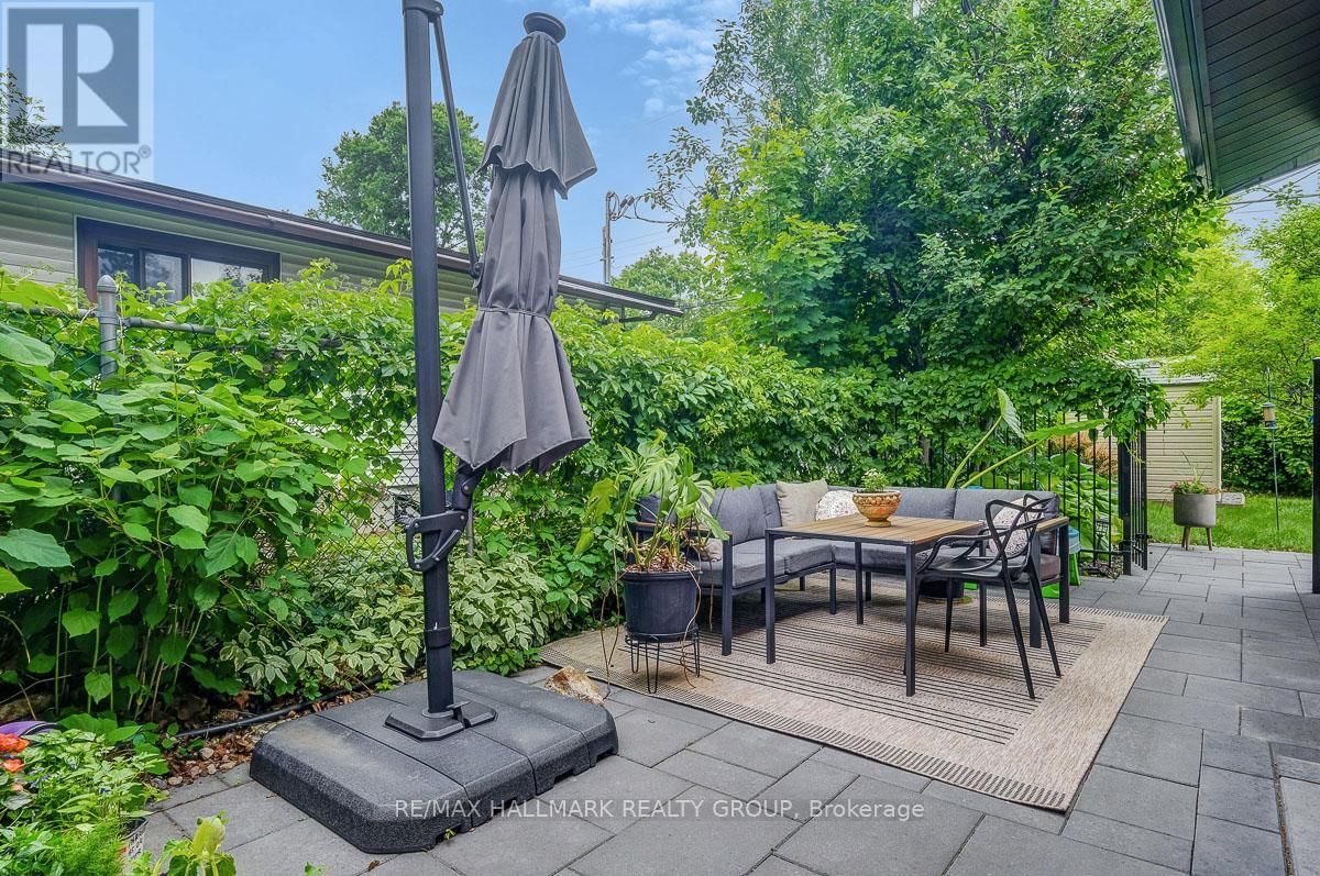 2447 MAGNUS AVENUE Image 38