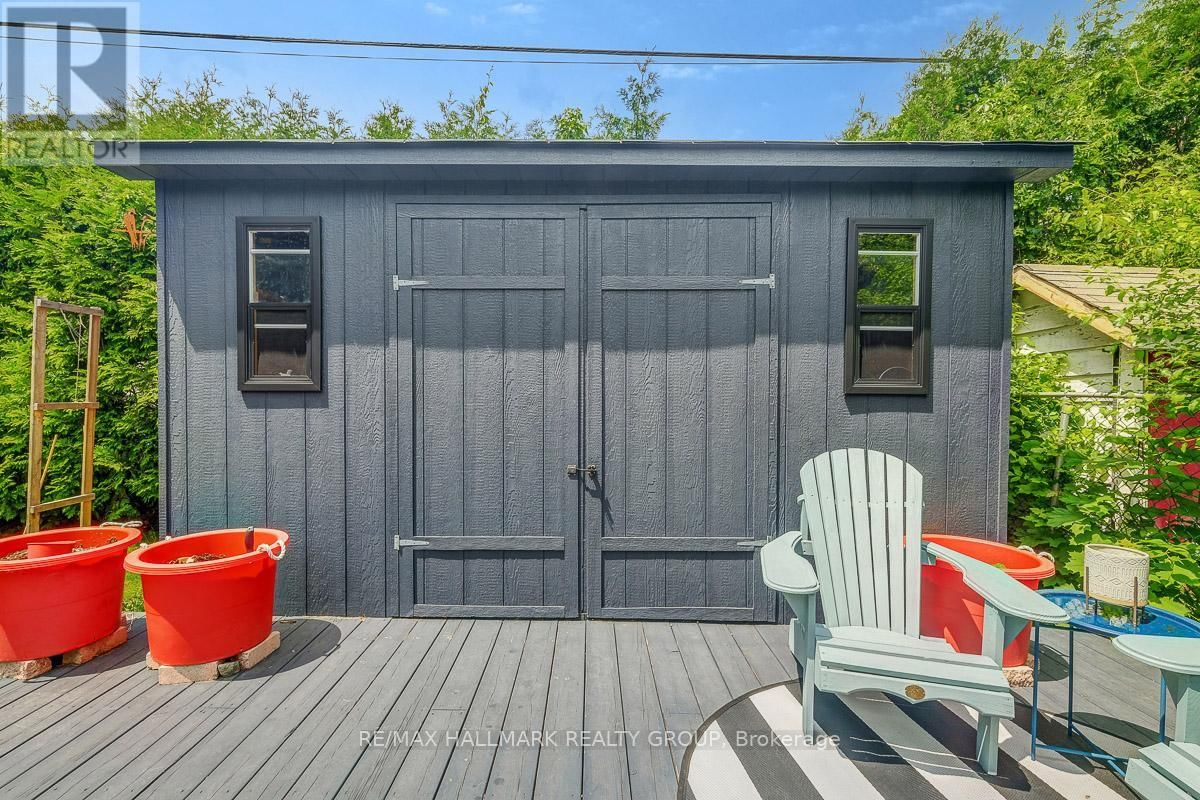 2447 MAGNUS AVENUE Image 43