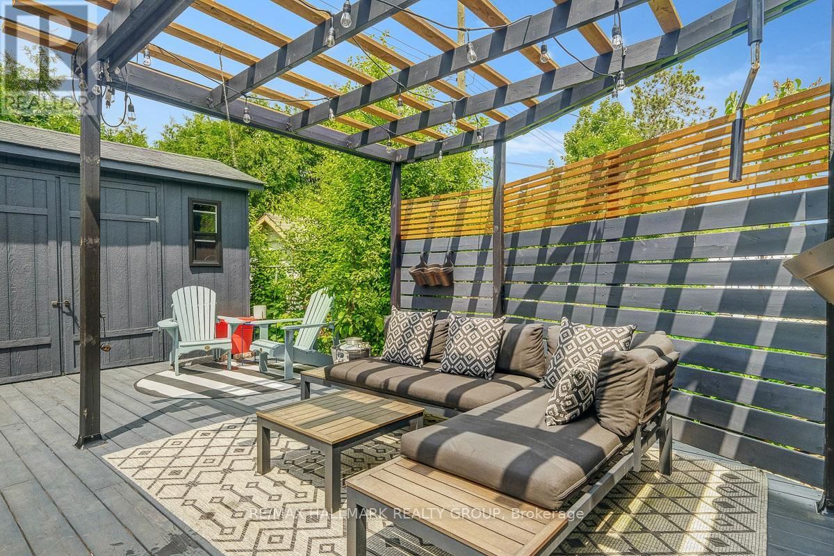 2447 MAGNUS AVENUE Image 44