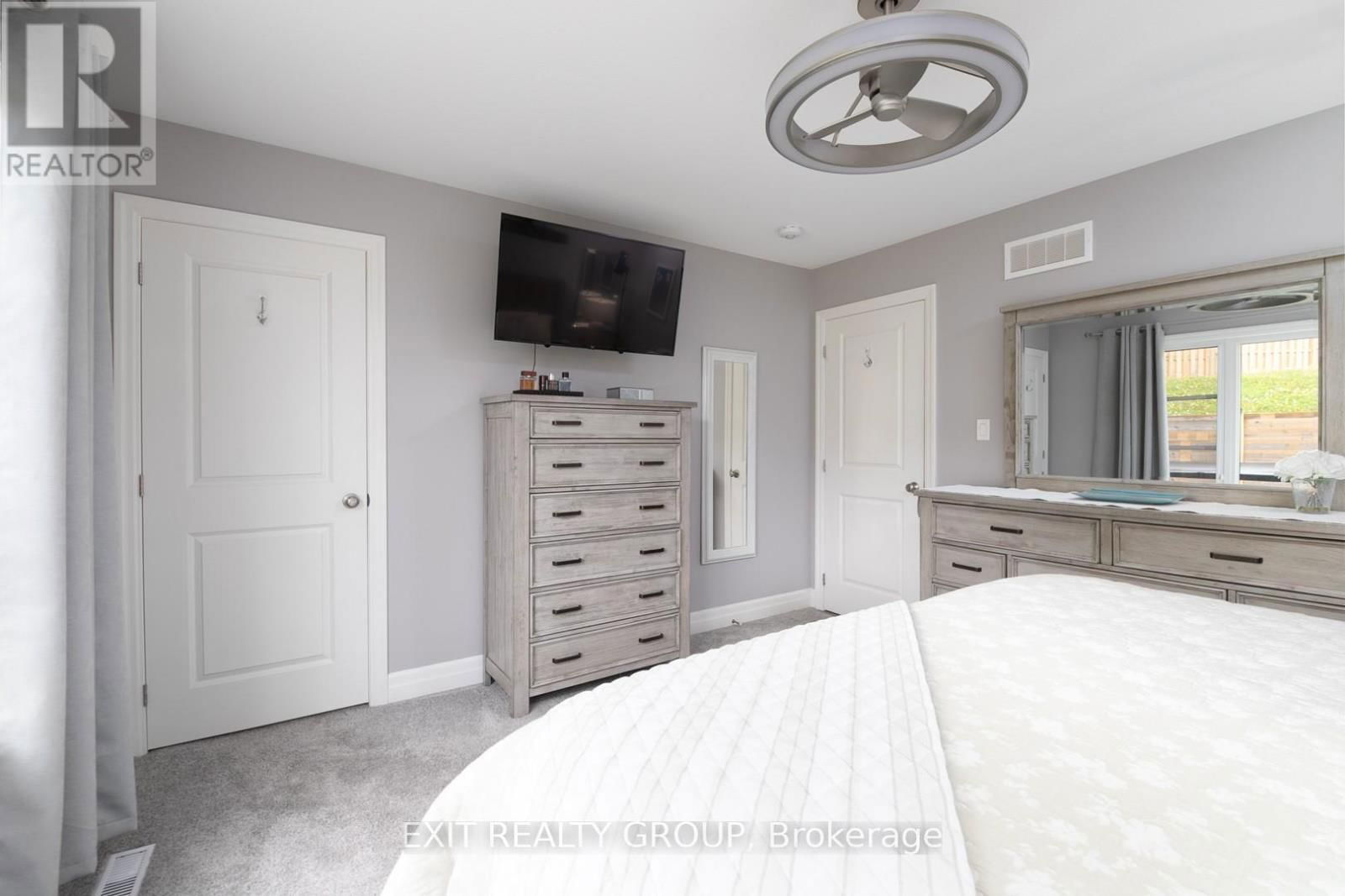 37 CALEB CRESCENT Image 19