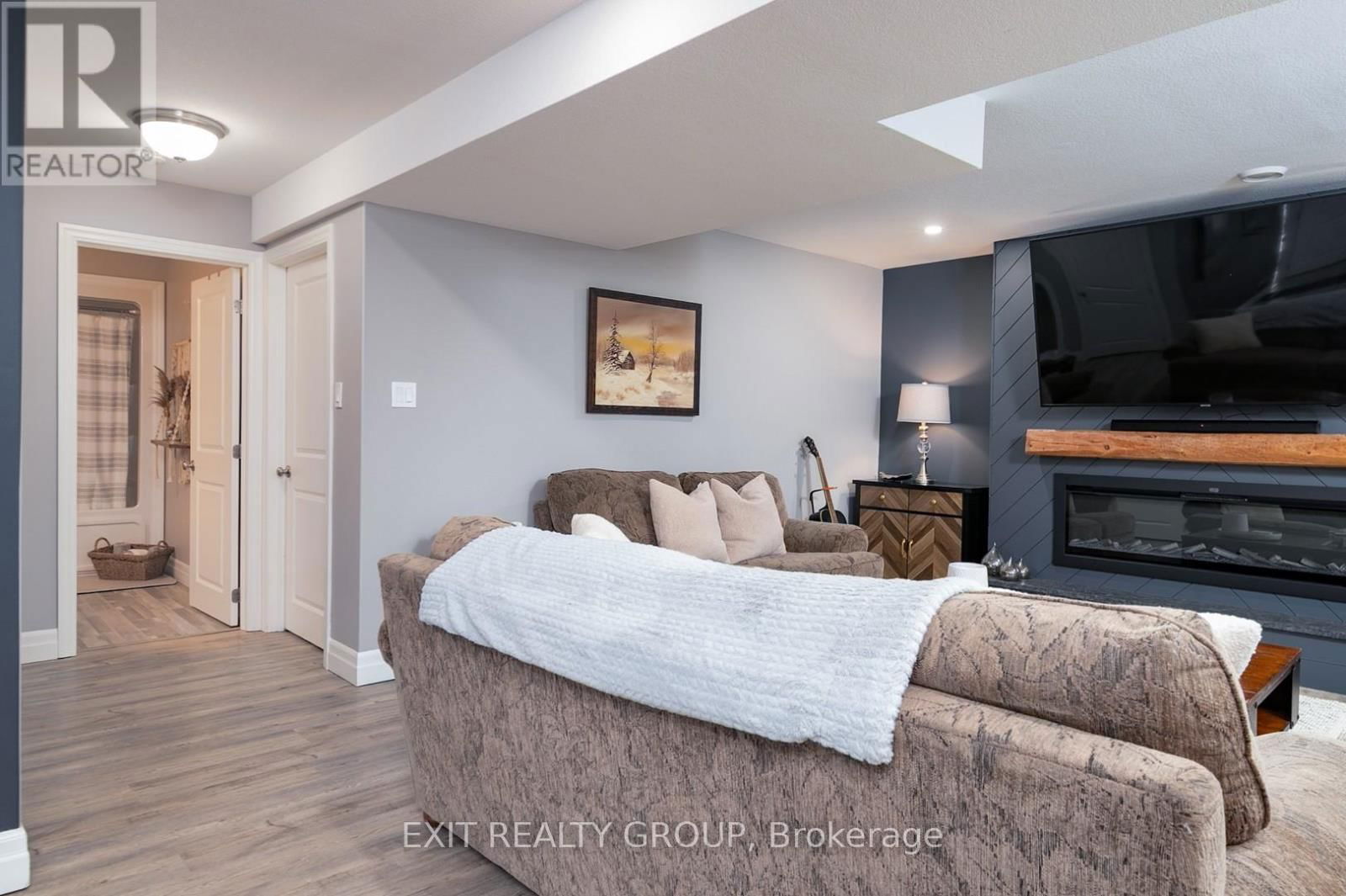 37 CALEB CRESCENT Image 28