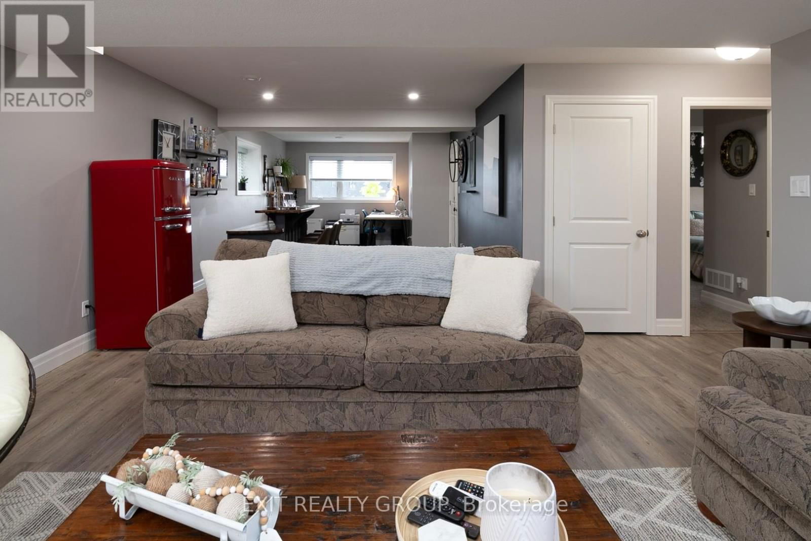 37 CALEB CRESCENT Image 30