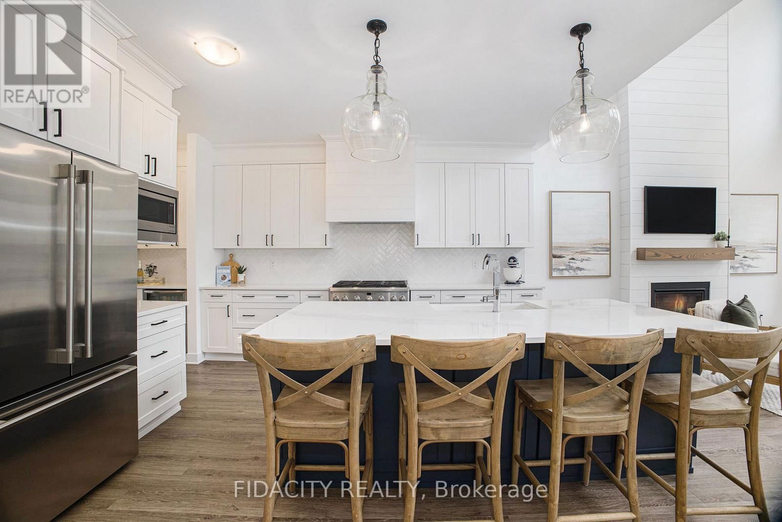 258 ANTLER COURT Image 12