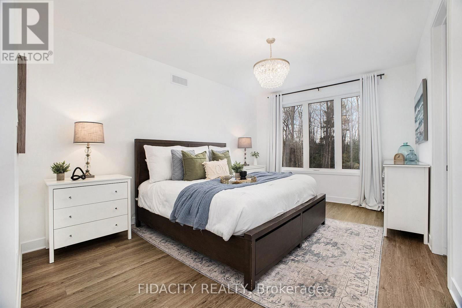 258 ANTLER COURT Image 17