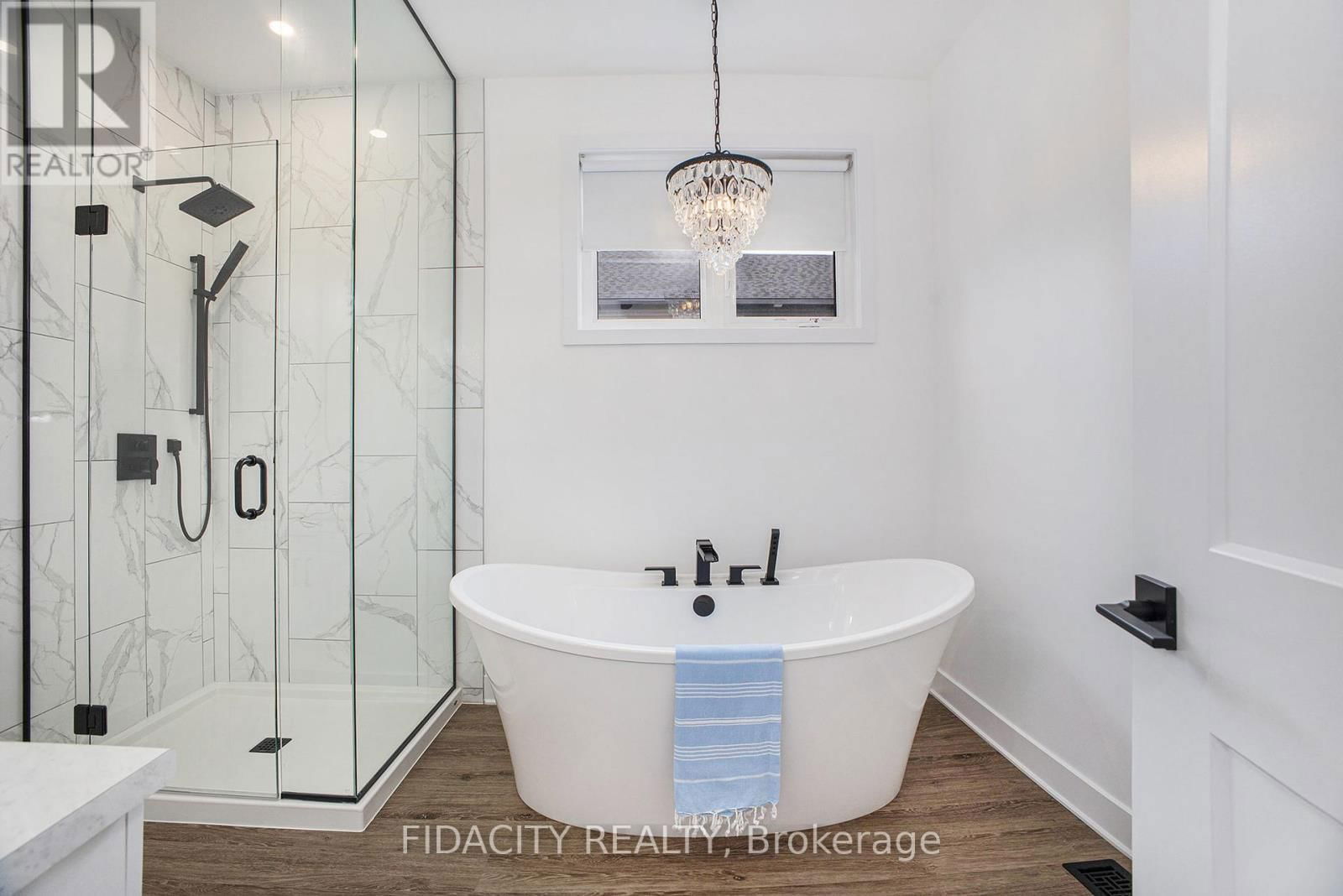 258 ANTLER COURT Image 20