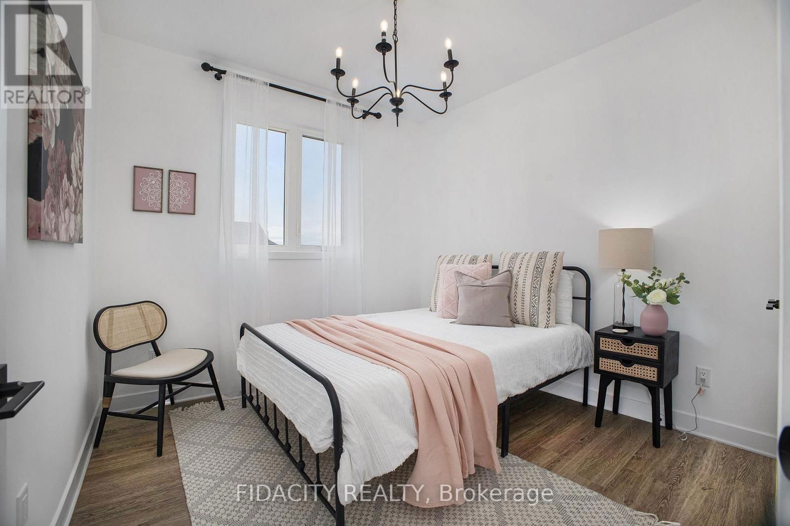 258 ANTLER COURT Image 21