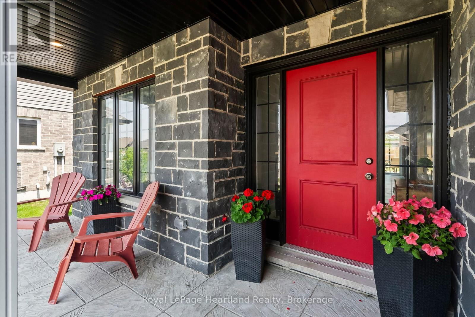 97 FORBES CRESCENT Image 10