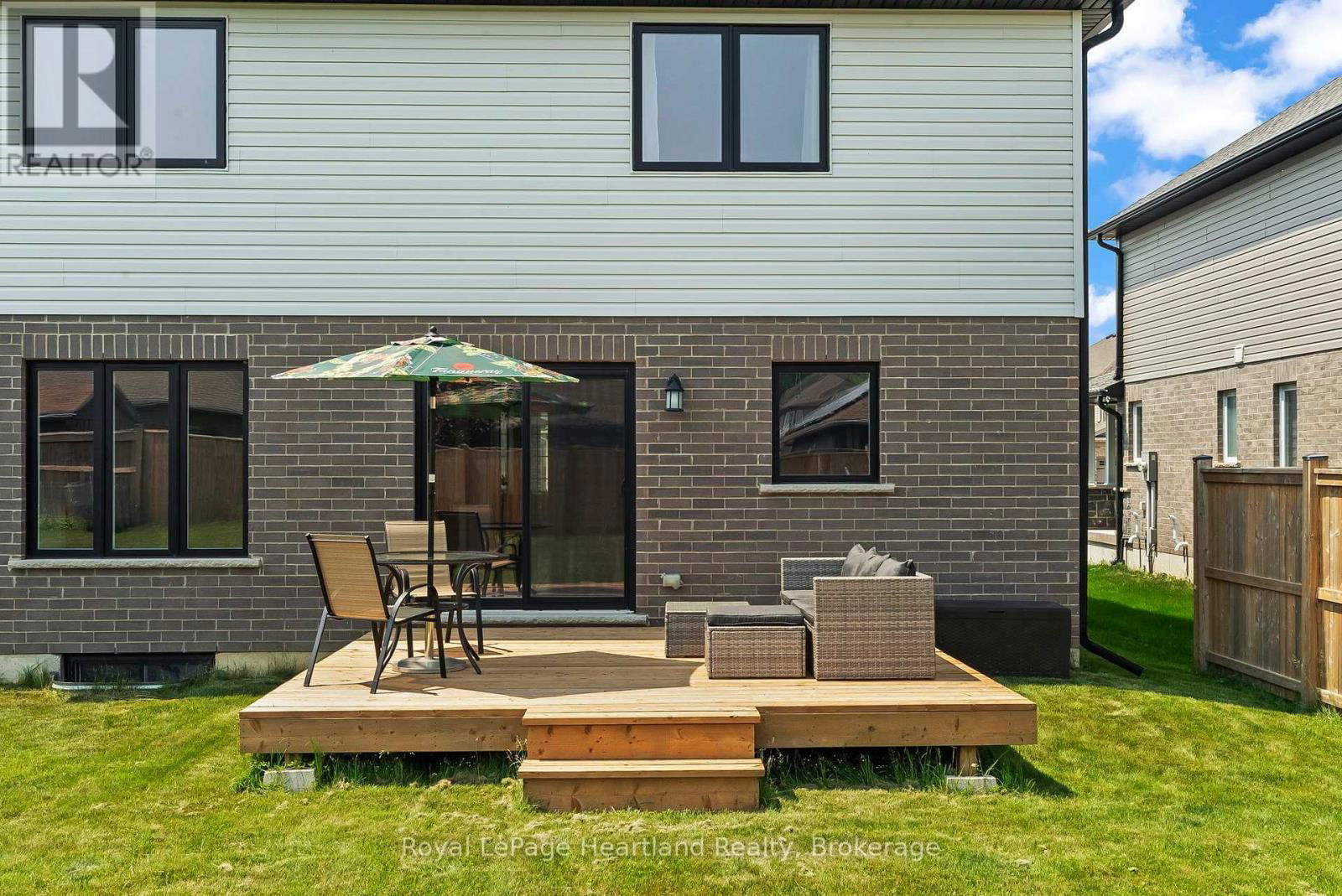 97 FORBES CRESCENT Image 40