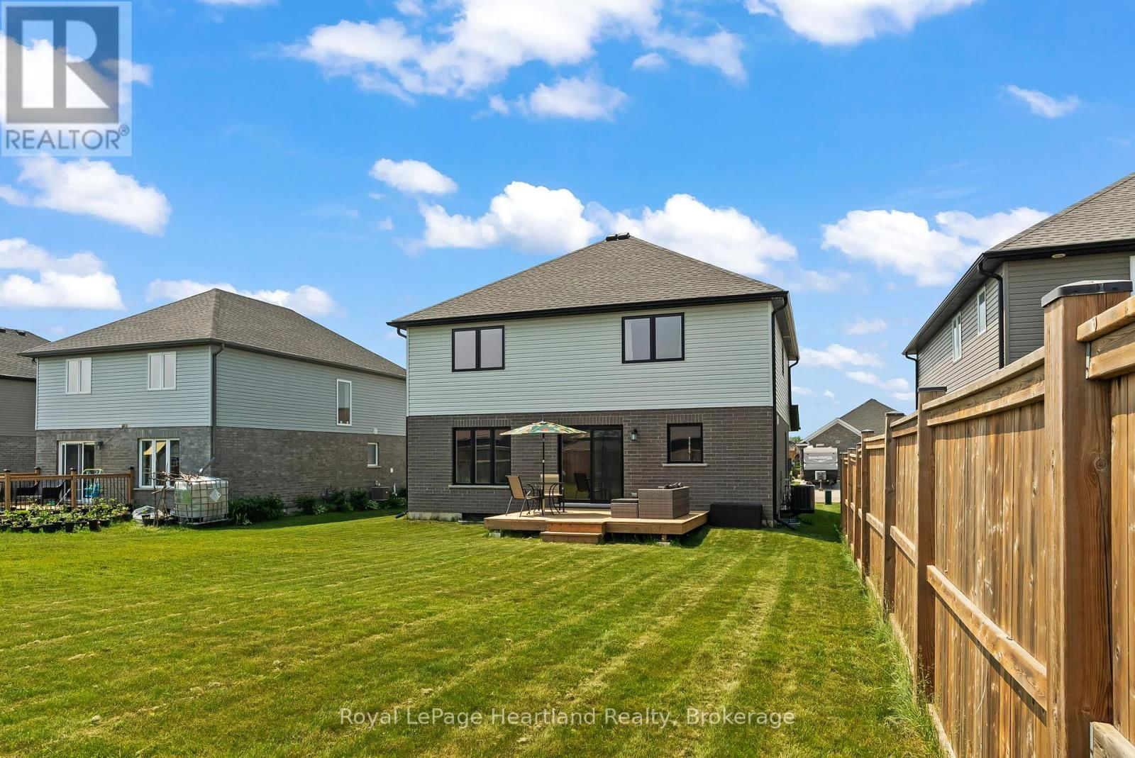 97 FORBES CRESCENT Image 43
