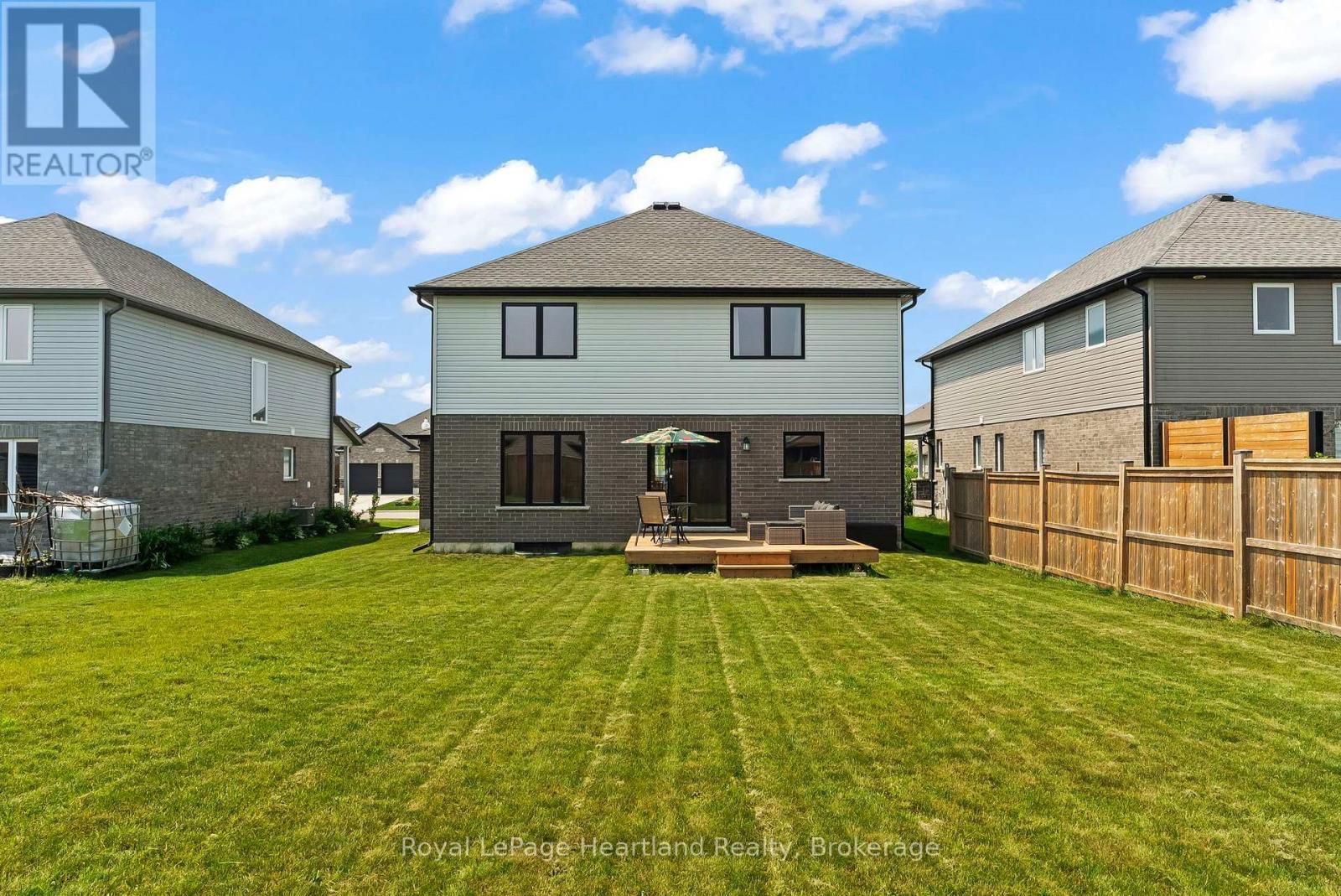 97 FORBES CRESCENT Image 44
