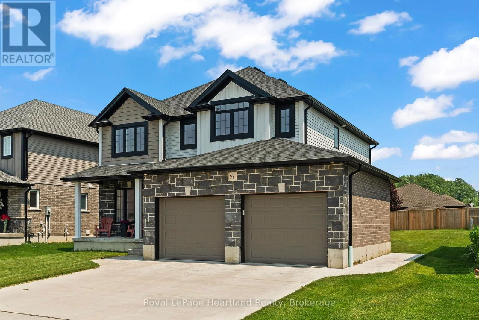 97 FORBES CRESCENT Image 9