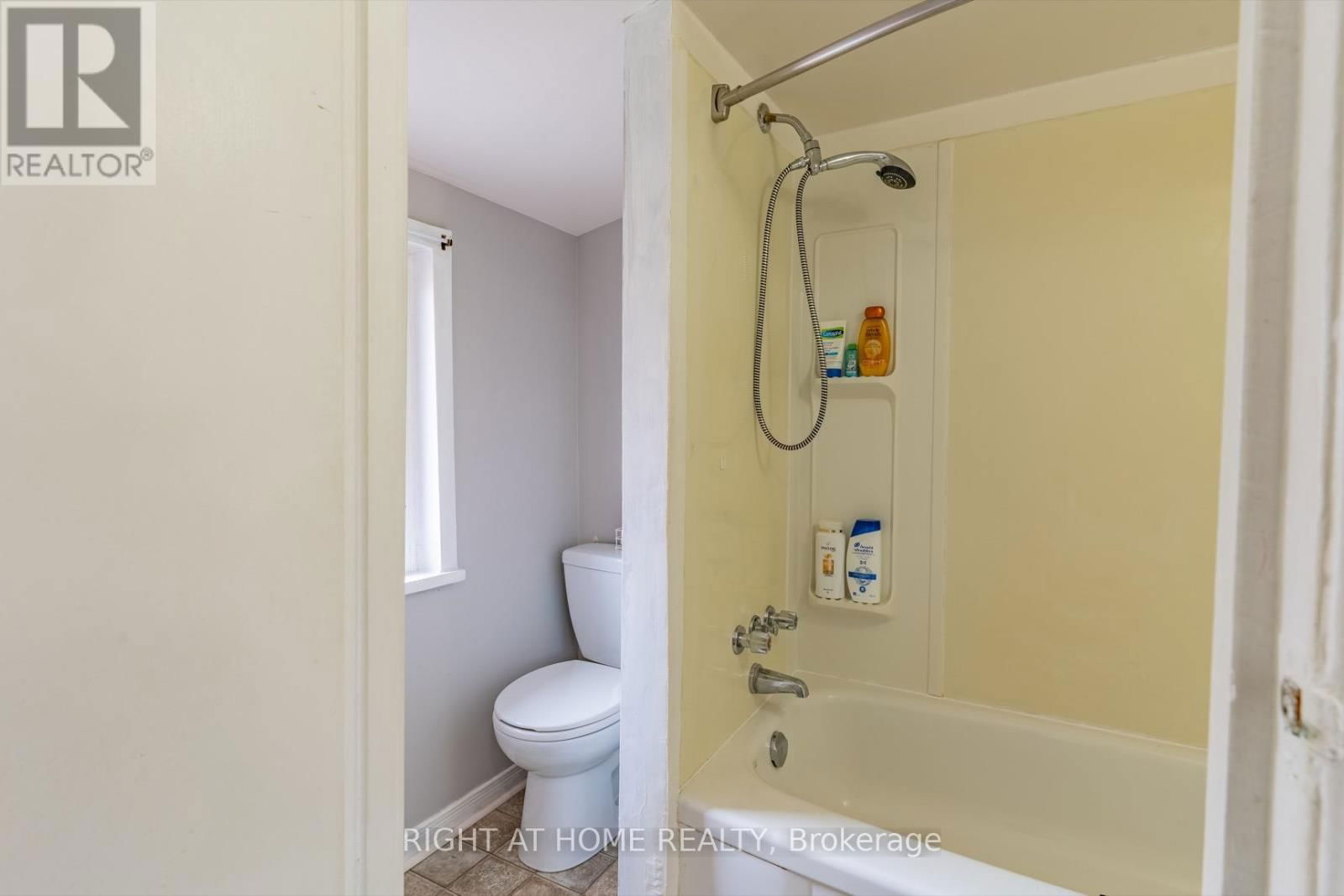 487 CANNON STREET EAST Image 9